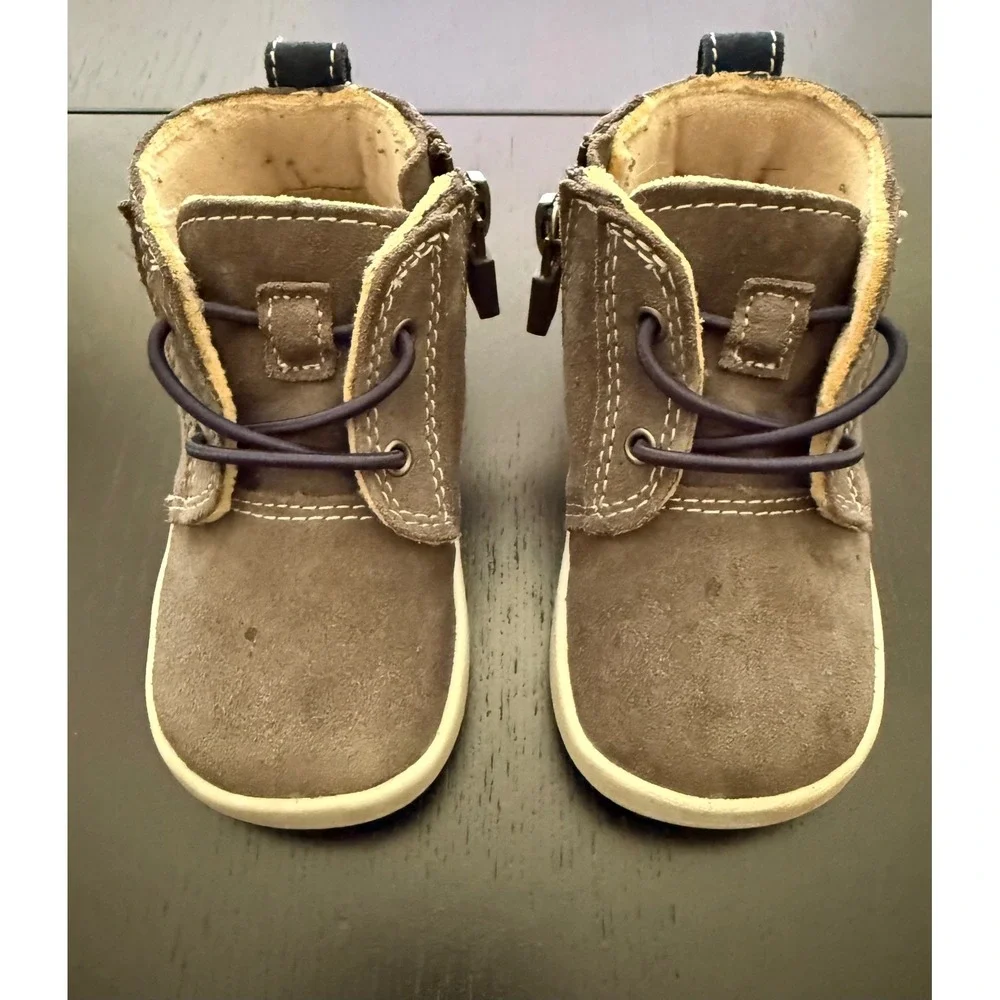UGG Toddler Suede Kristjan Chukka Boot Size 4/5 Gray Leather Baby Easy Side-Zip